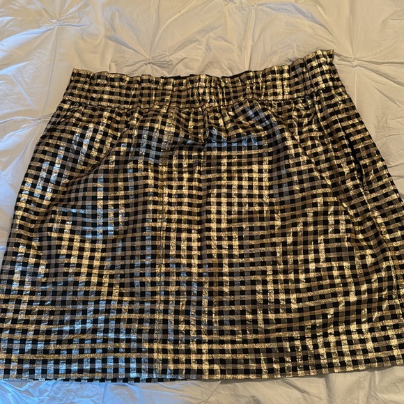 J crew black and gold plaid mini skirt. Lined. Pockets. NWOT - Picture 3 of 3